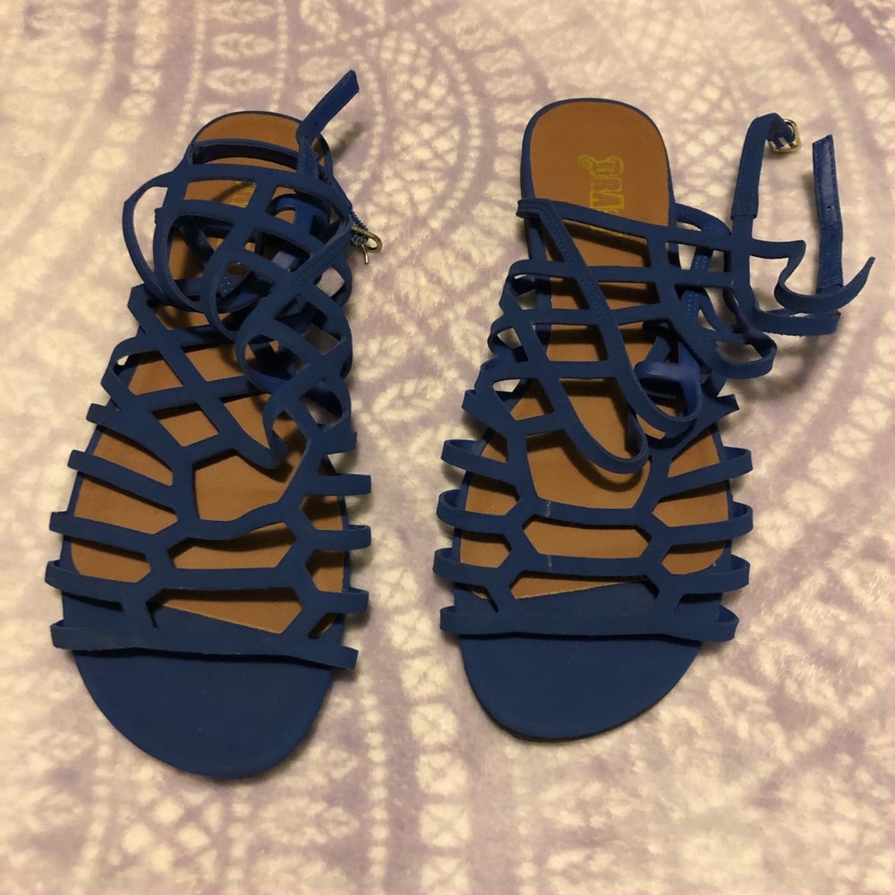 strappy sandals